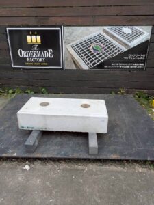 特注基礎ブロック900×400×H200　ダブル穴Φ100